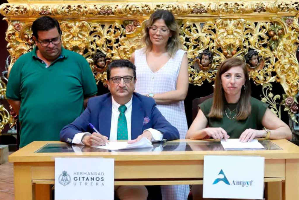 La Hermandad firma un acuerdo en materia de Protección de Datos con la Consultora AMPYF